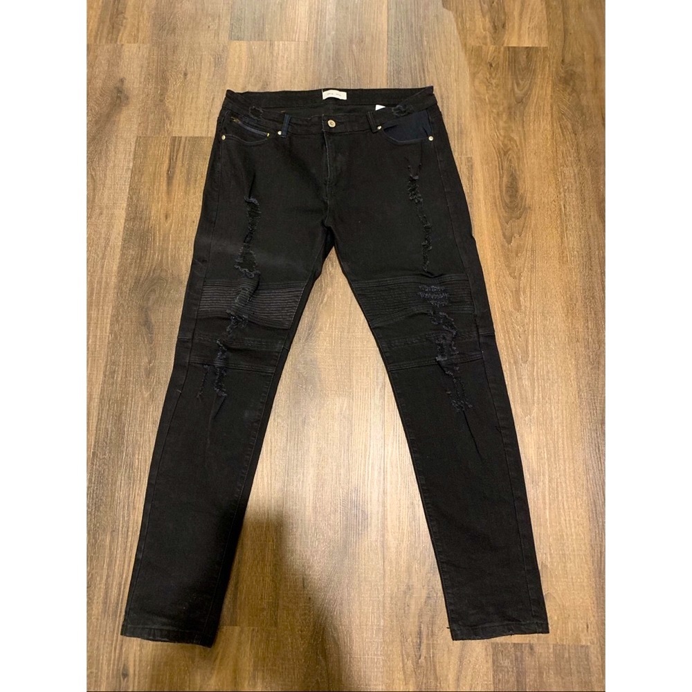 NWOT Boohoo Distressed Skinny Jeans 36/32